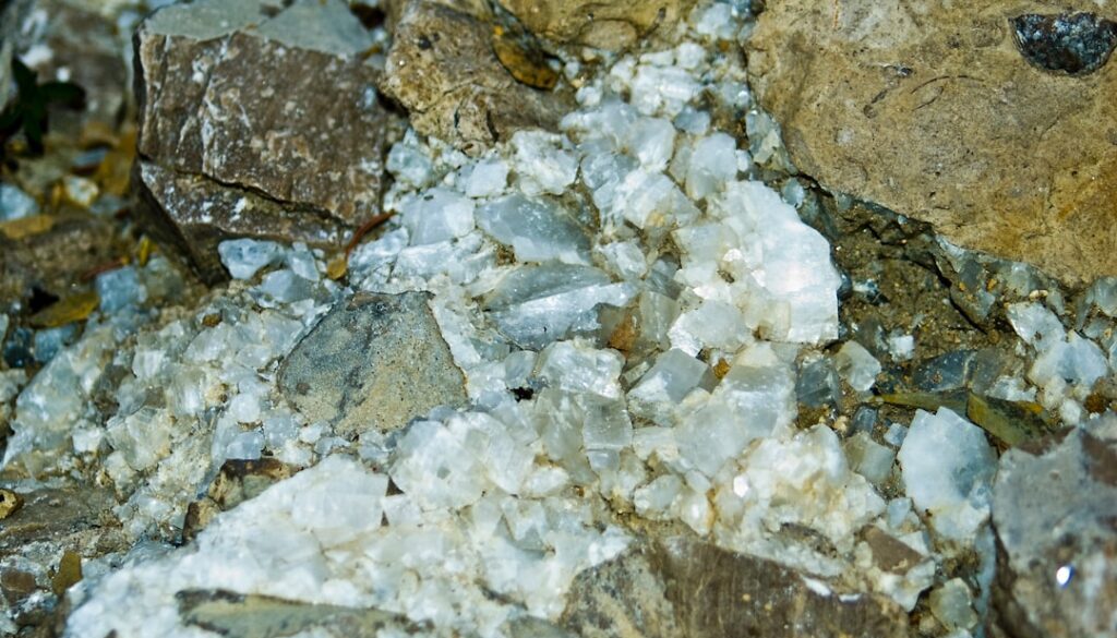 Gdzie w Karpatach szukać rzadkich minerałów